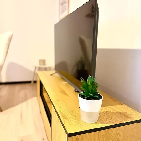 Appartement In Ruhiger Lage Mit Balkon *