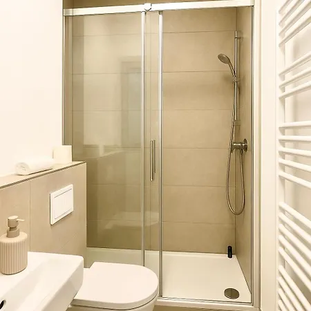 Appartement In Ruhiger Lage Mit Balkon