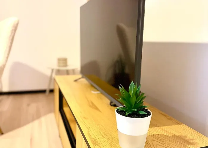 Appartement In Ruhiger Lage Mit Balkon Parkplatz Wlan Autobahn *