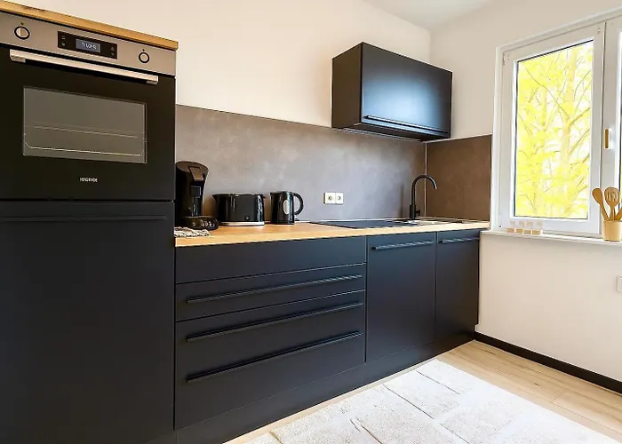 In Ruhiger Lage Mit Balkon *