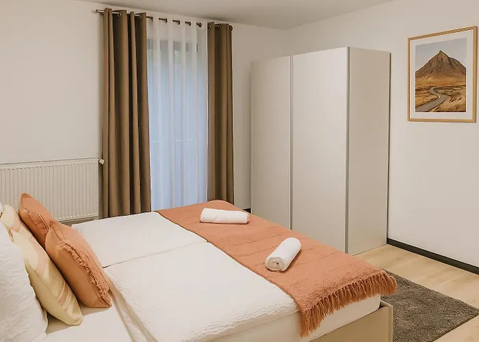 Appartement In Ruhiger Lage Mit Balkon